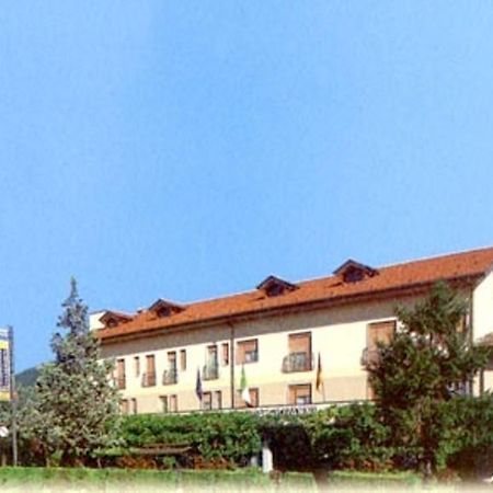 Ristorante Albergo Da Giovanni Carvico ภายนอก รูปภาพ