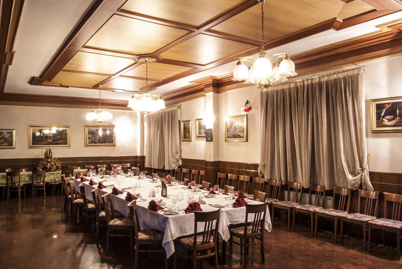 Ristorante Albergo Da Giovanni Carvico ภายนอก รูปภาพ