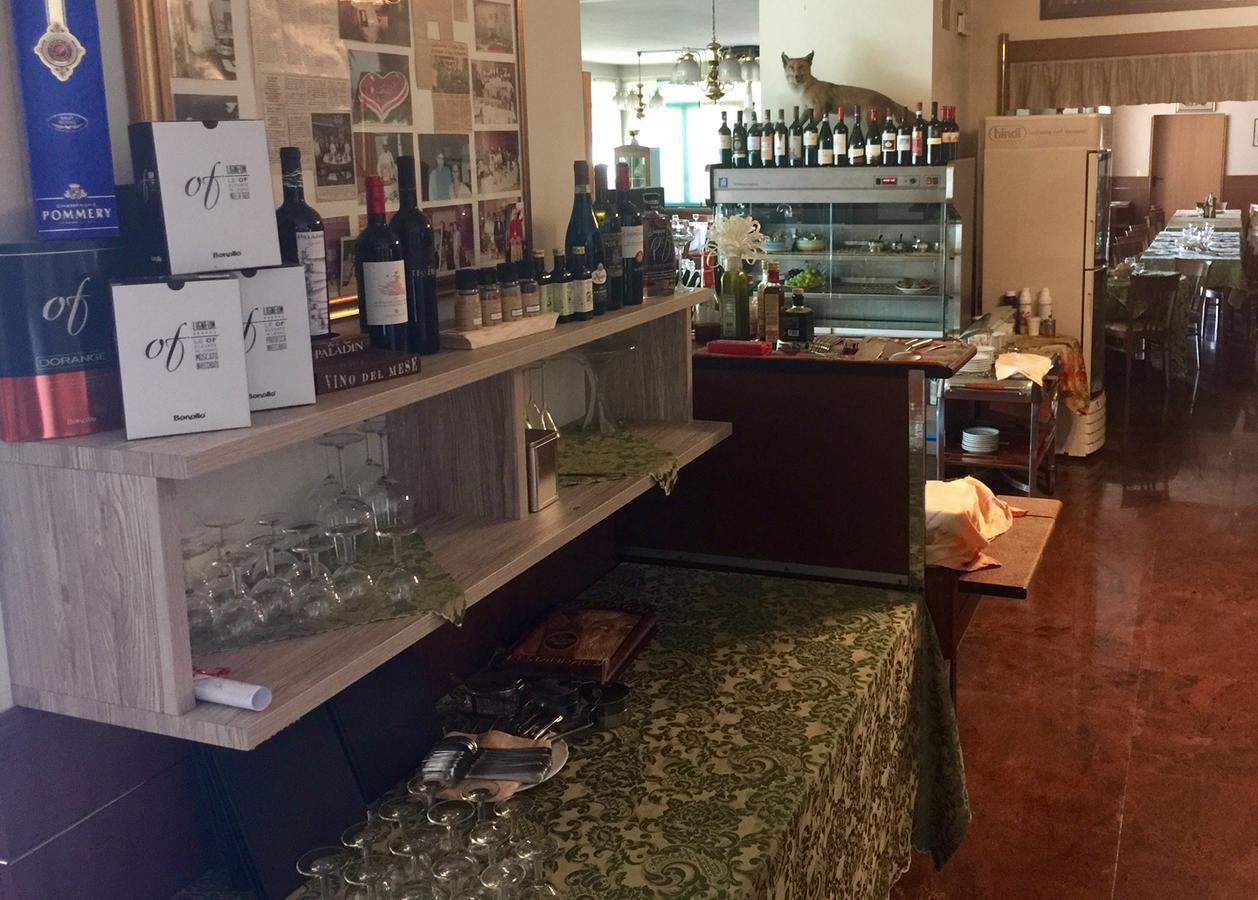 Ristorante Albergo Da Giovanni Carvico ภายนอก รูปภาพ